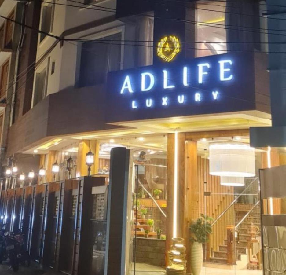 Hotel Adlife Luxury Srīnagar Exterior foto